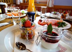 3000 Fruehstueck I M G 1045